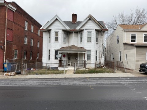 133-135 Bausman St