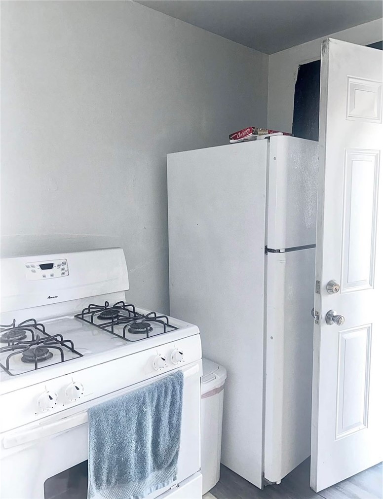 133-135 Bausman St