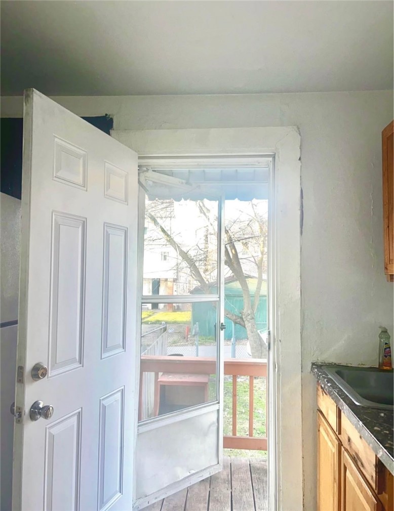 133-135 Bausman St