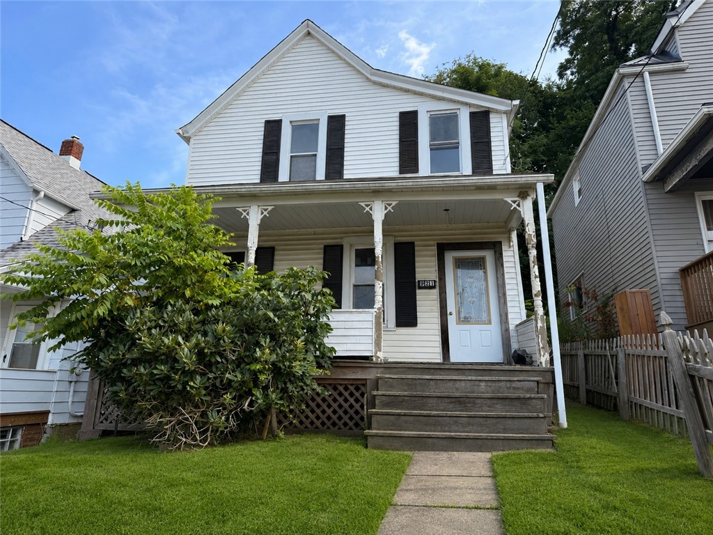 921 Crescent Ave