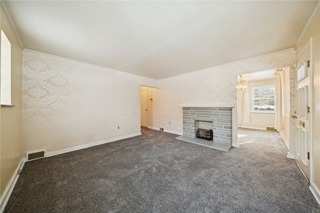 289 Evaline St