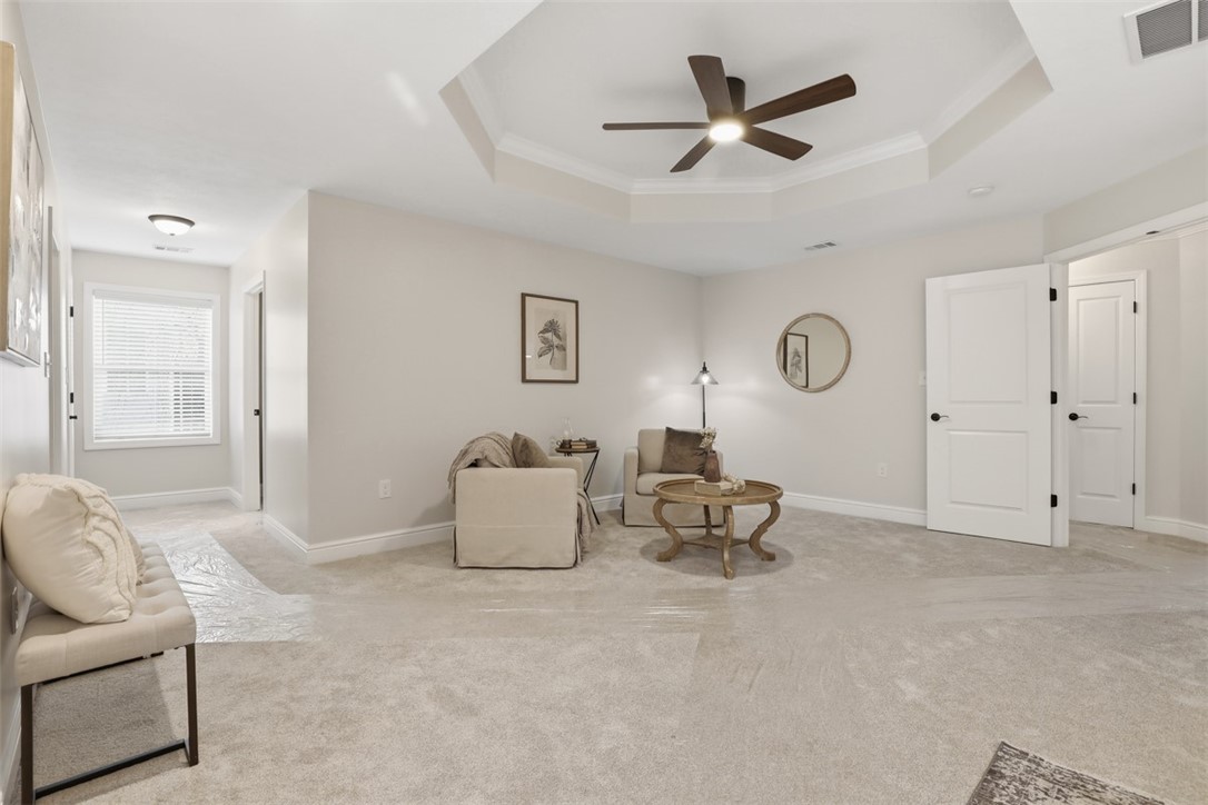 303 Kenney Dr