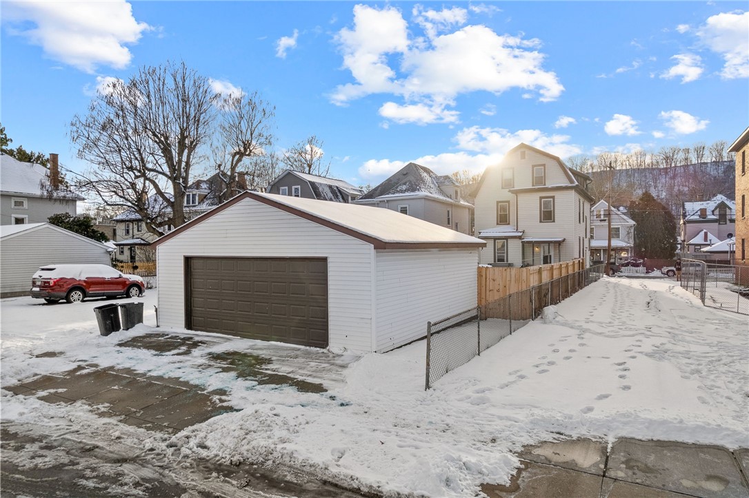 1405 4th Ave