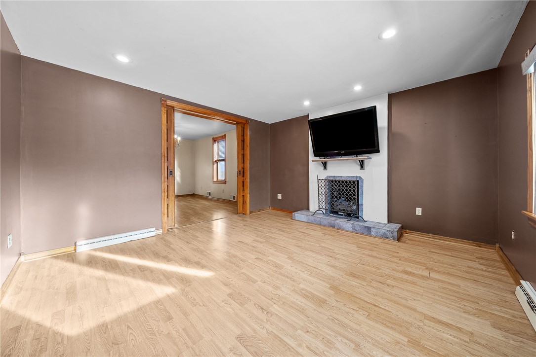 1405 4th Ave
