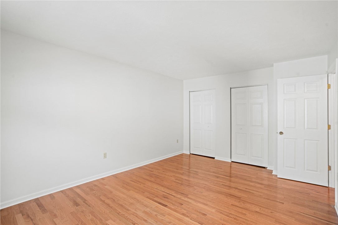 409 Redwood Ct