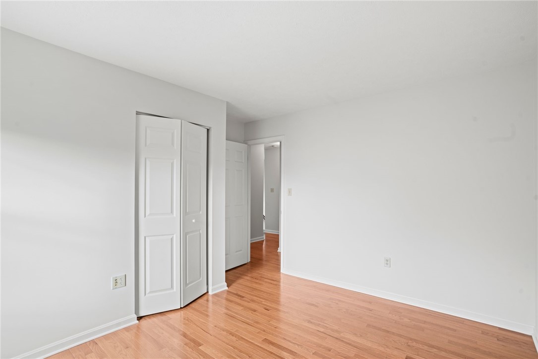 409 Redwood Ct