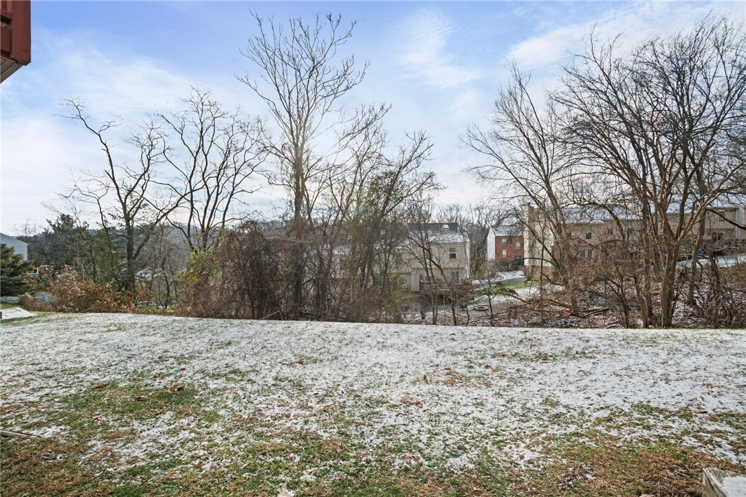 409 Redwood Ct