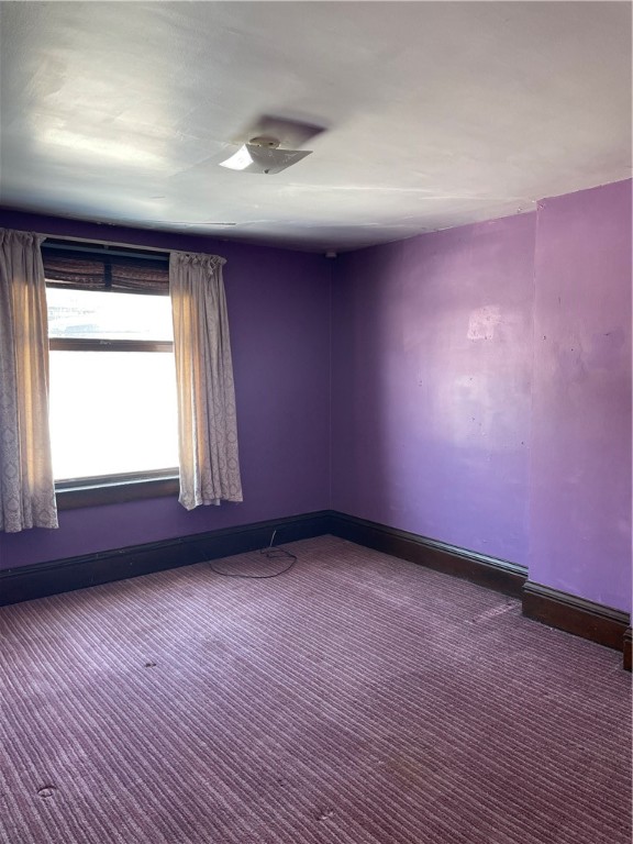 832 Thompson