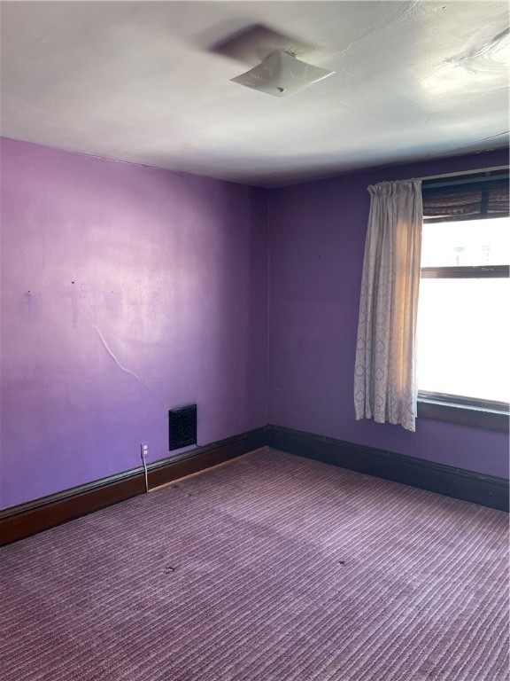 832 Thompson