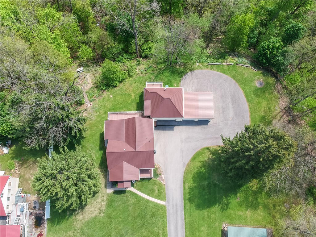 955 Woodside Ave