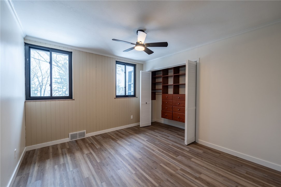 203 Grandview Dr