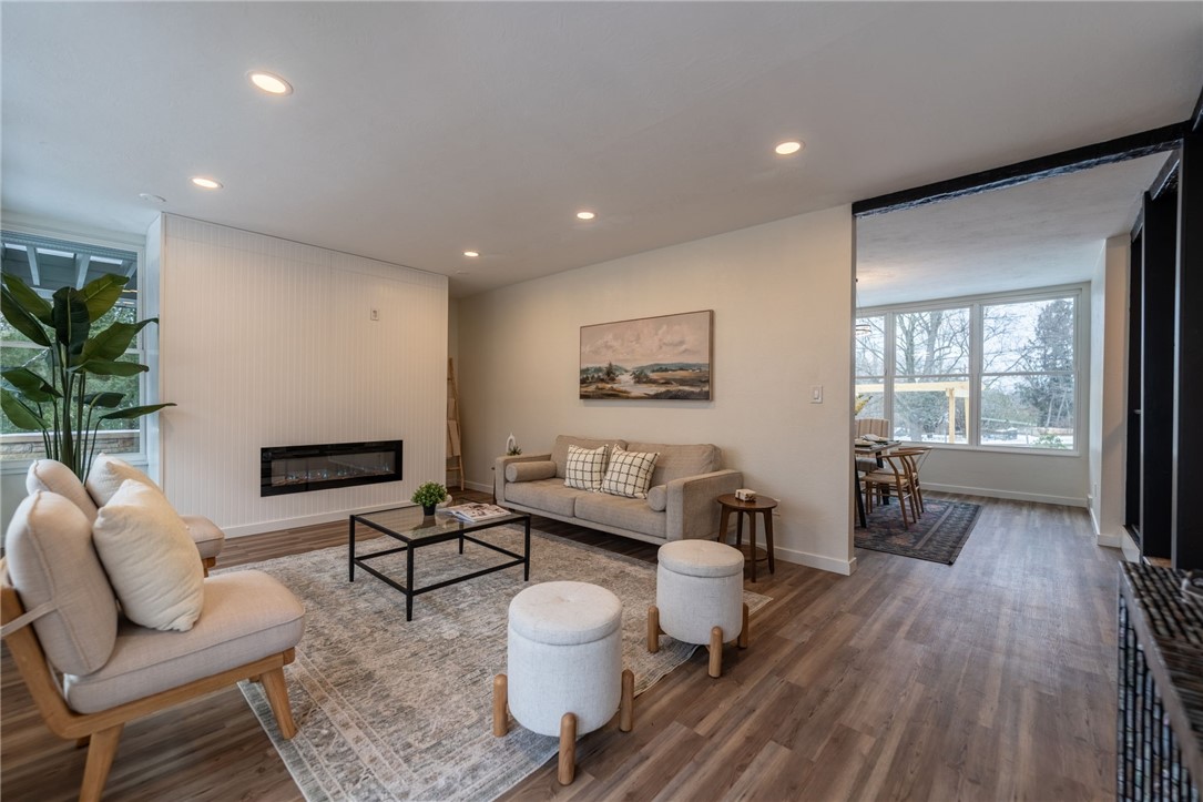 203 Grandview Dr