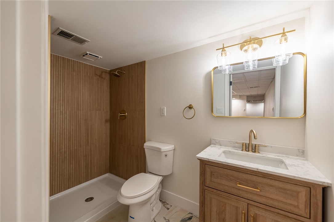203 Grandview Dr