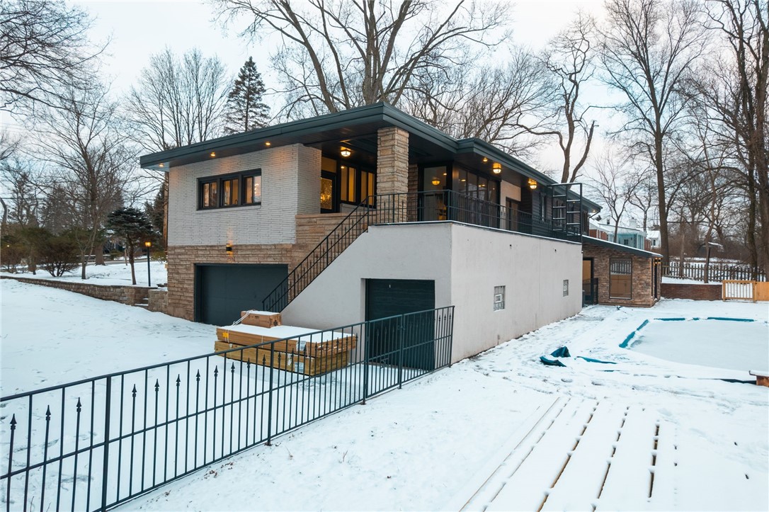 203 Grandview Dr