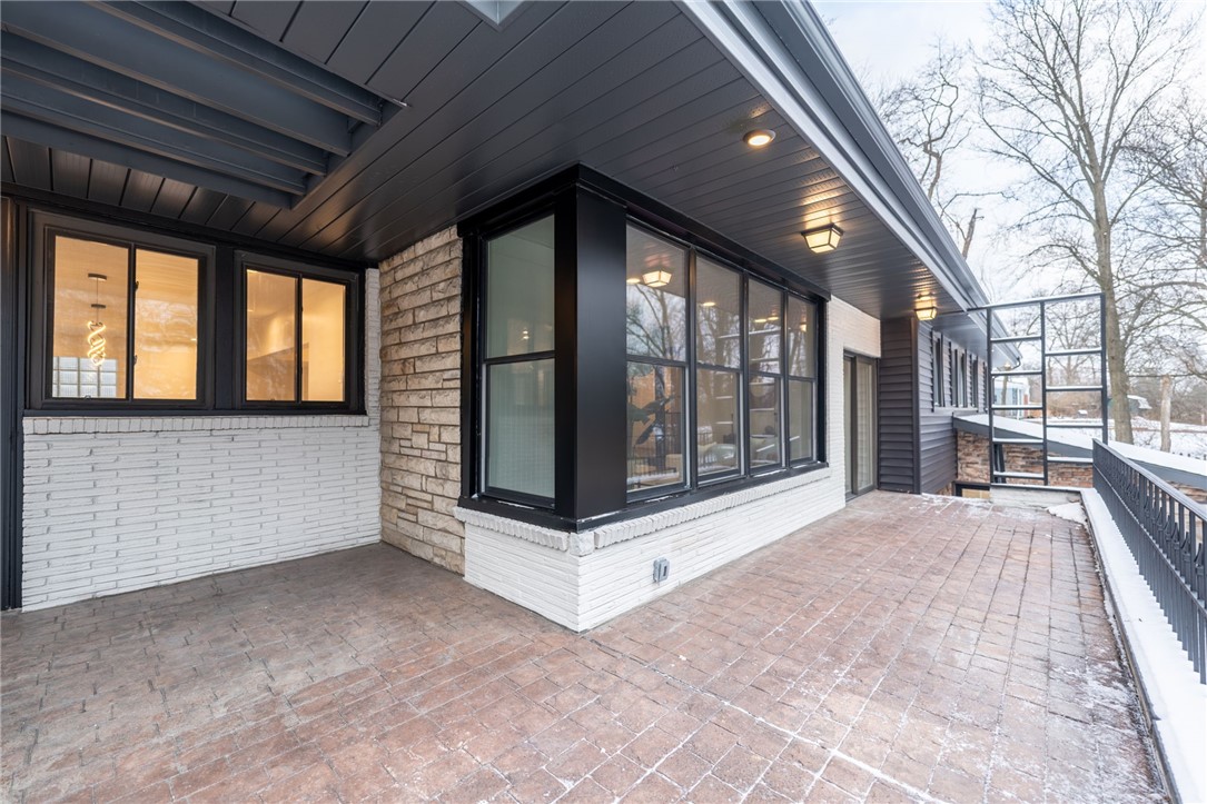 203 Grandview Dr