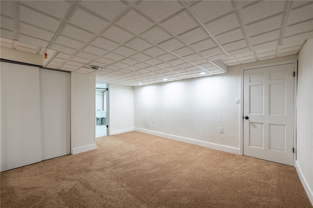 203 Grandview Dr