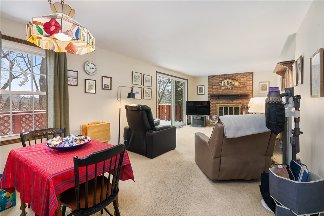 111 N Harleston Dr