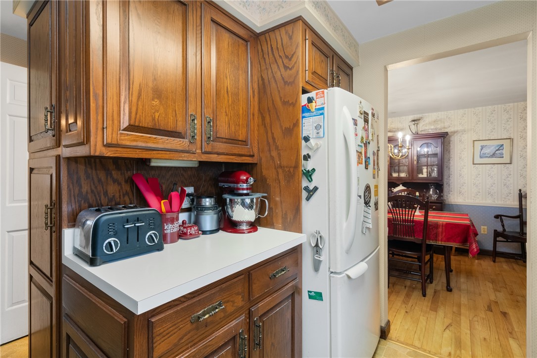111 N Harleston Dr