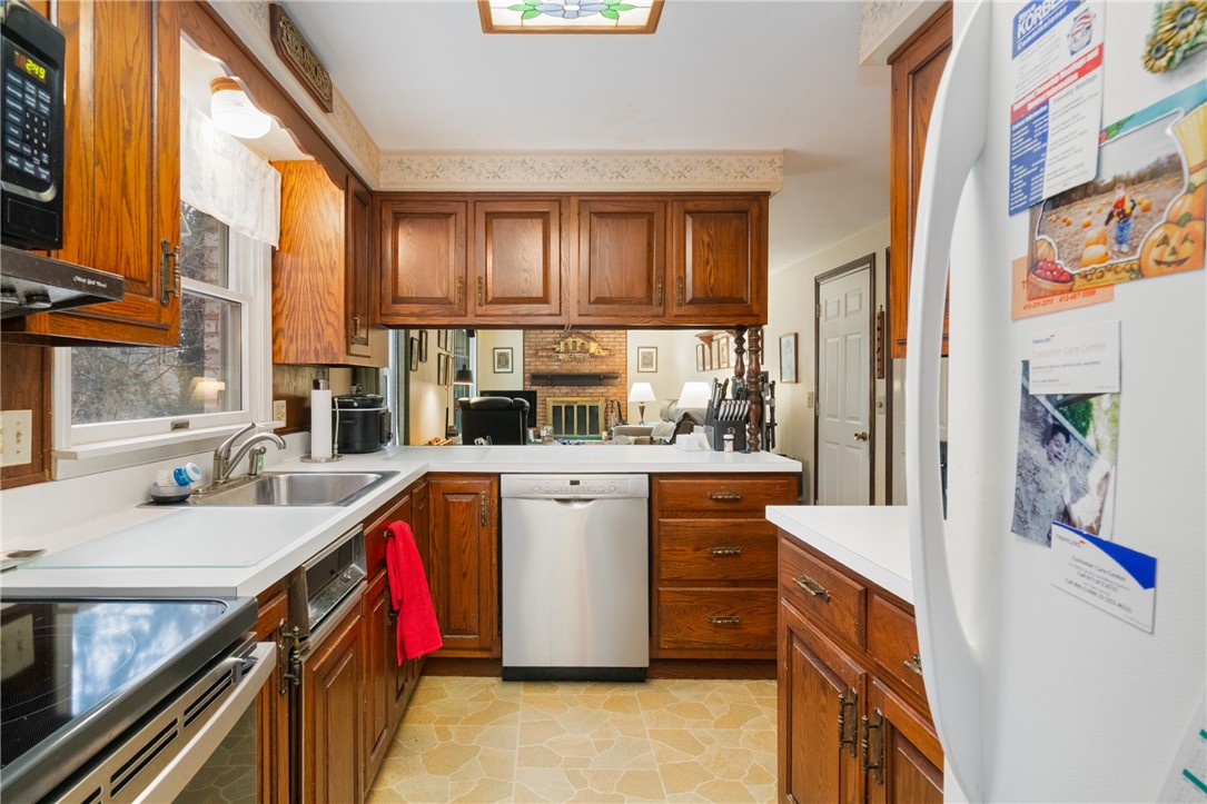 111 N Harleston Dr