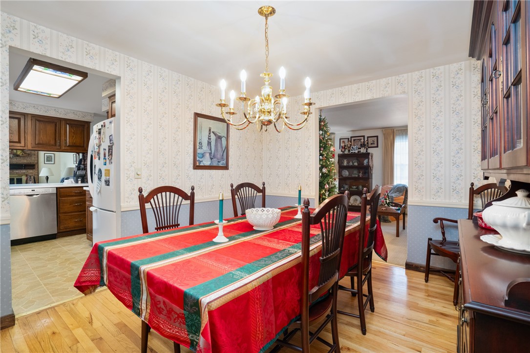 111 N Harleston Dr