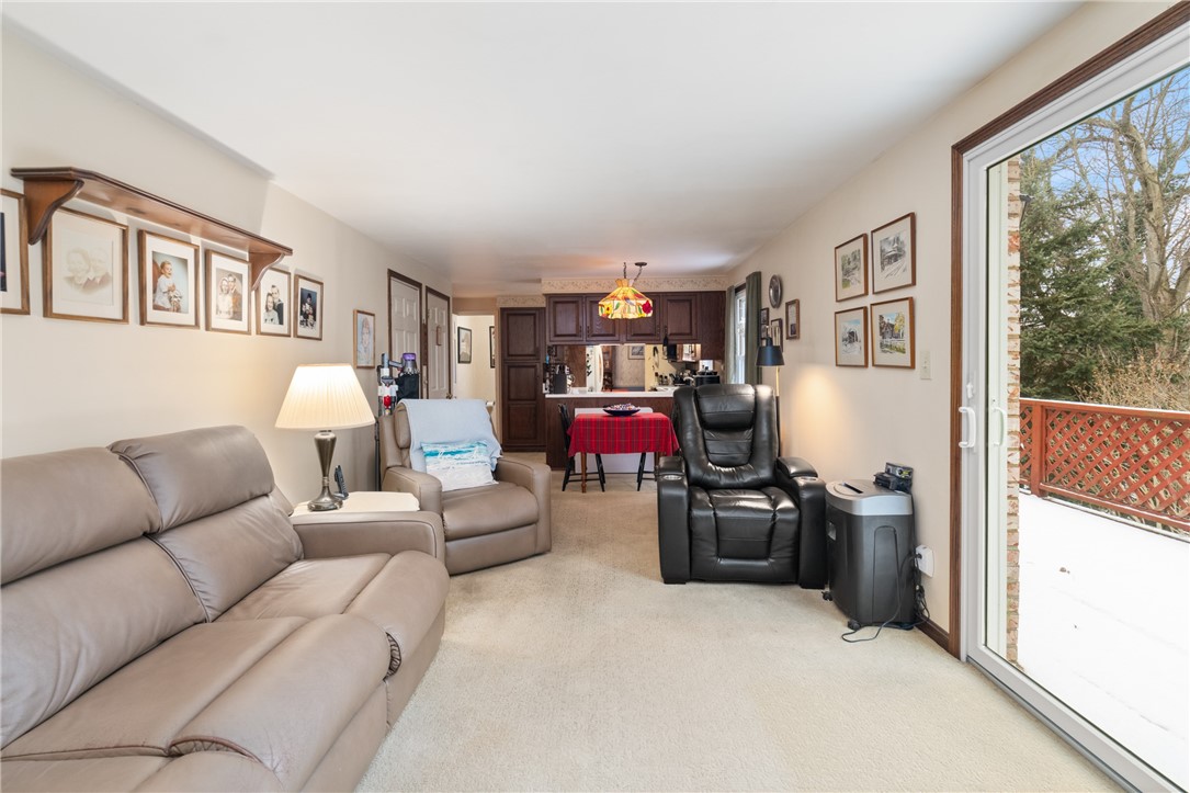 111 N Harleston Dr