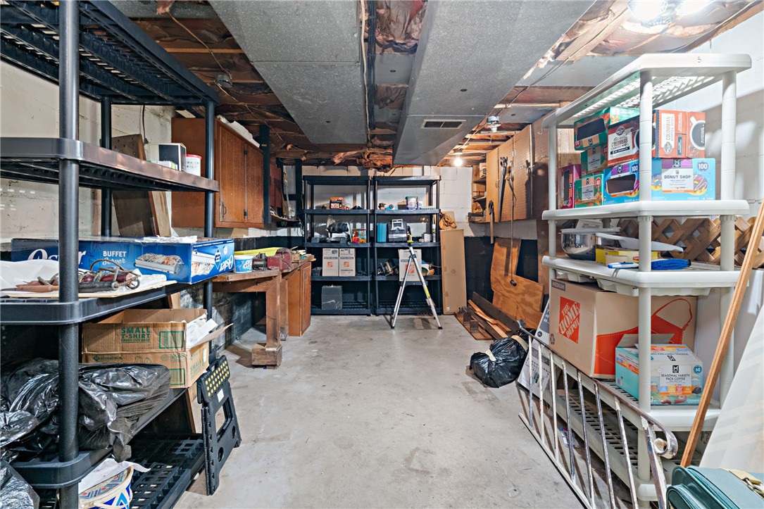 111 N Harleston Dr