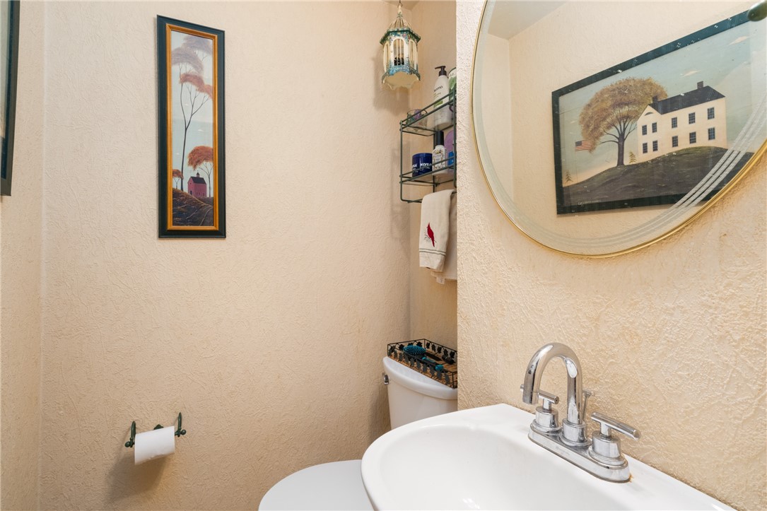 111 N Harleston Dr