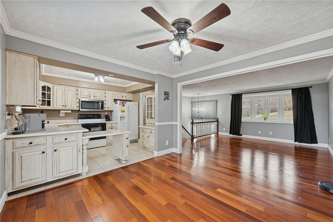 942 Vernon Dr