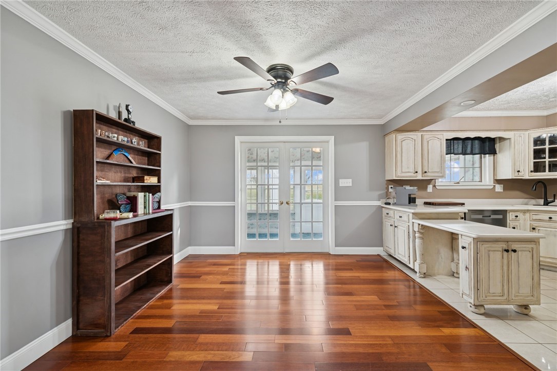 942 Vernon Dr