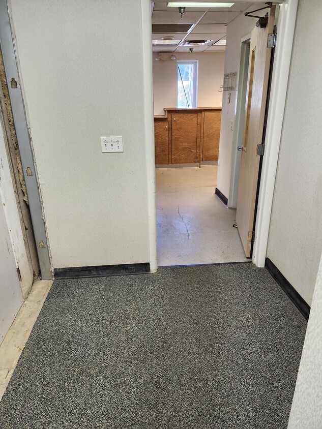 451 Rochester Rd
