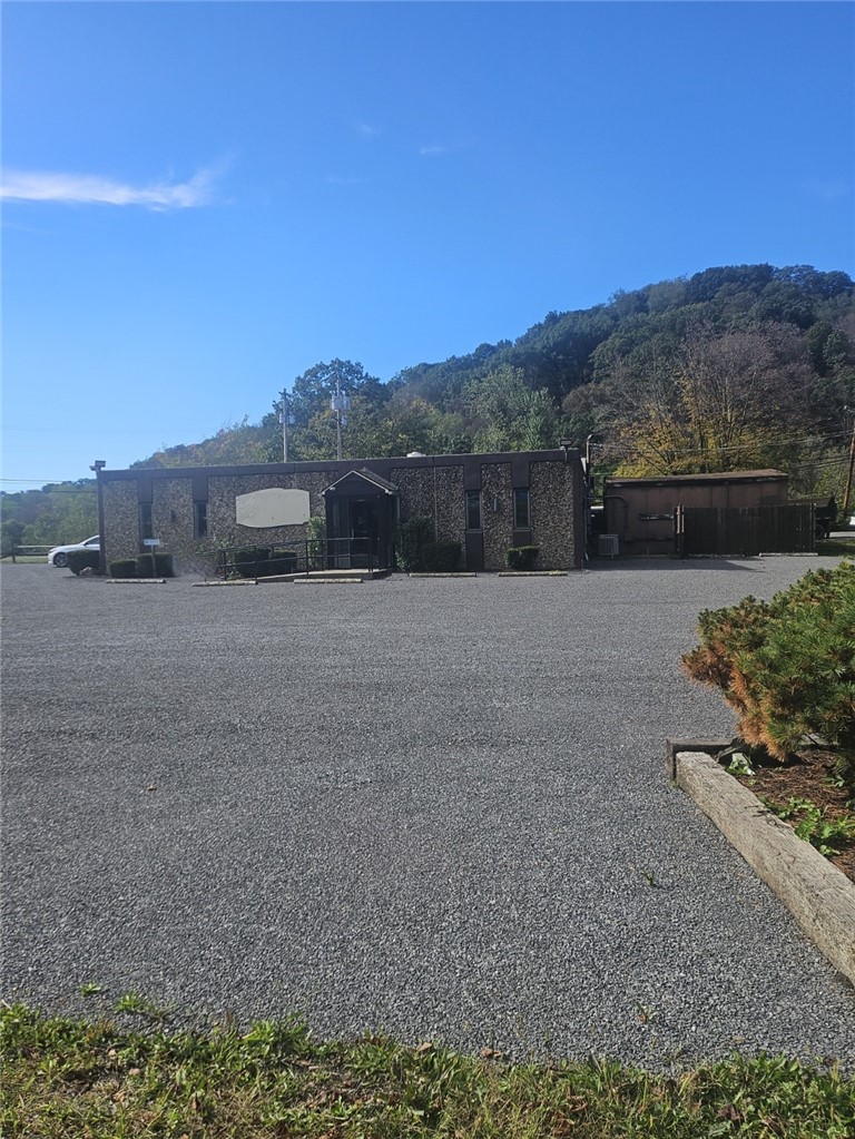 451 Rochester Rd