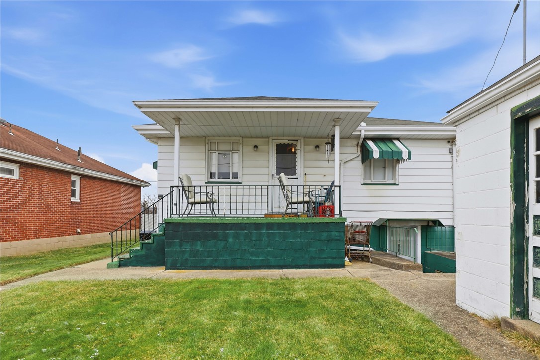 406 Peterson St