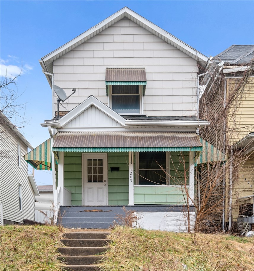 1203 Cunningham Ave