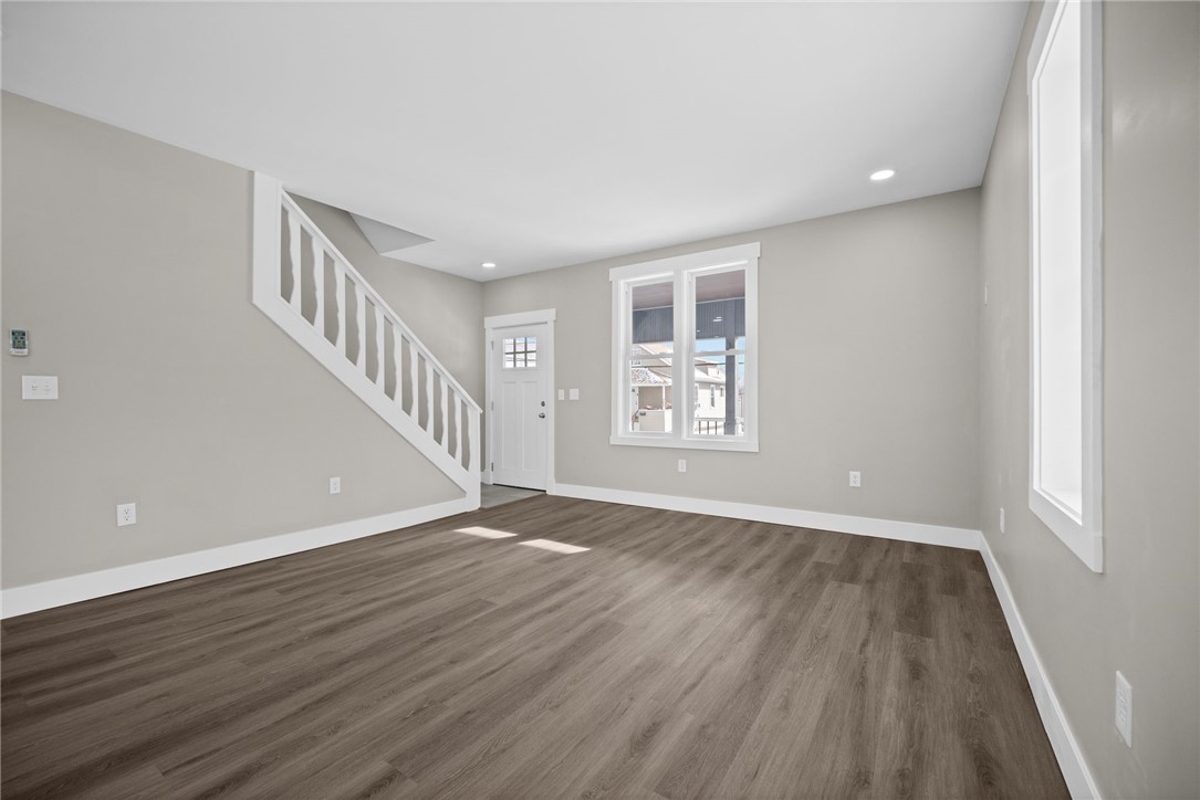 328 Line Ave