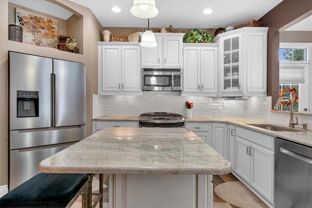 2503 Eloquent Ln