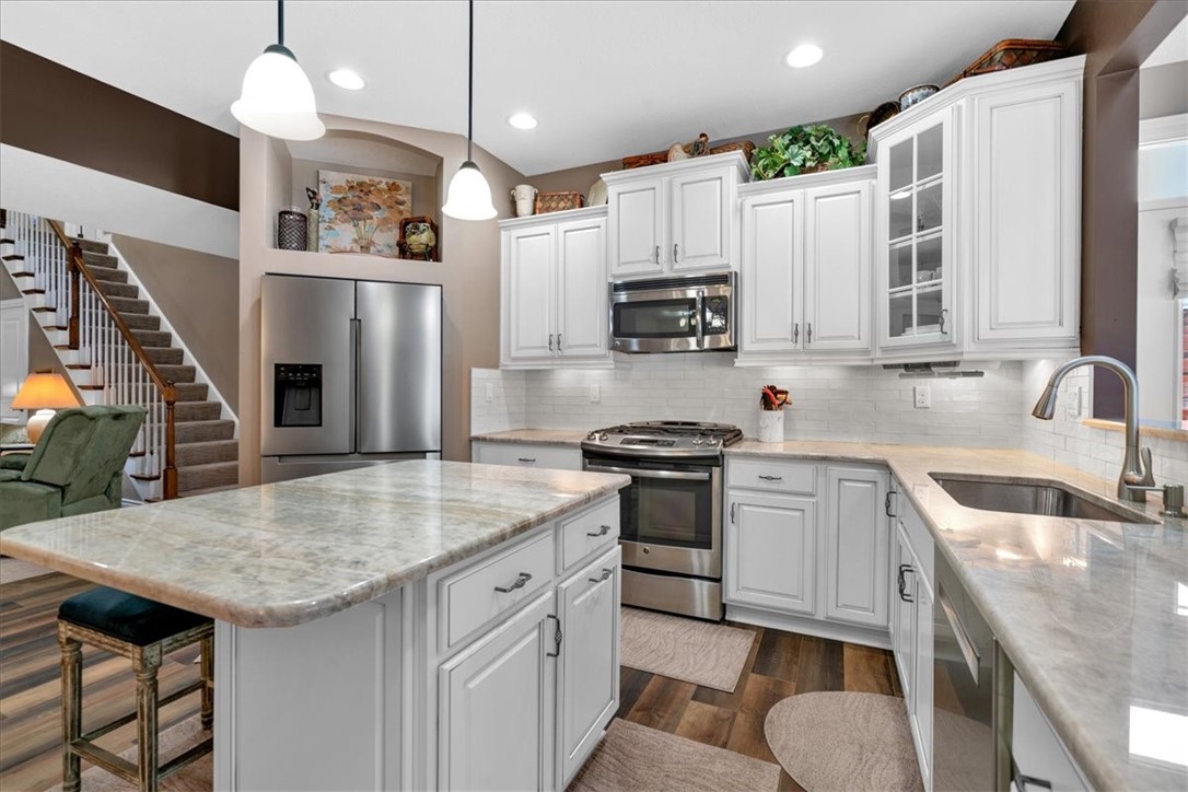 2503 Eloquent Ln