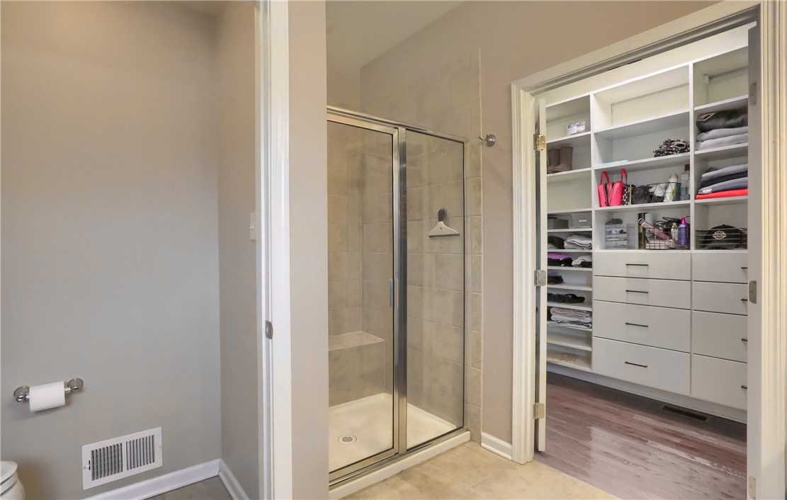 216 Overlook Dr