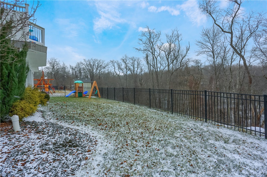 216 Overlook Dr