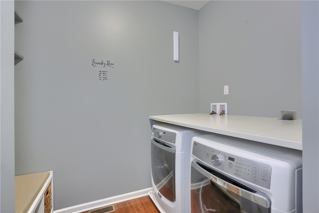216 Overlook Dr