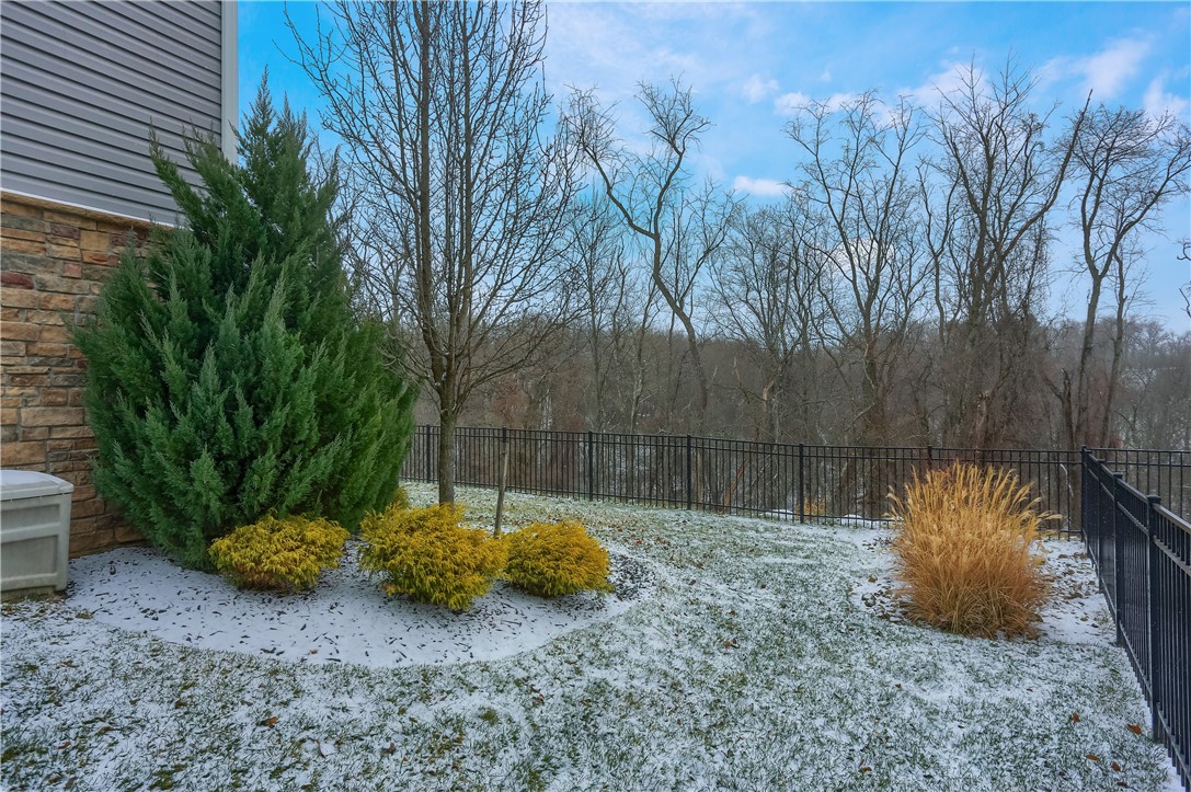 216 Overlook Dr