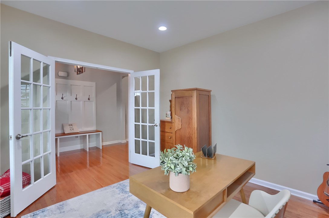 216 Overlook Dr