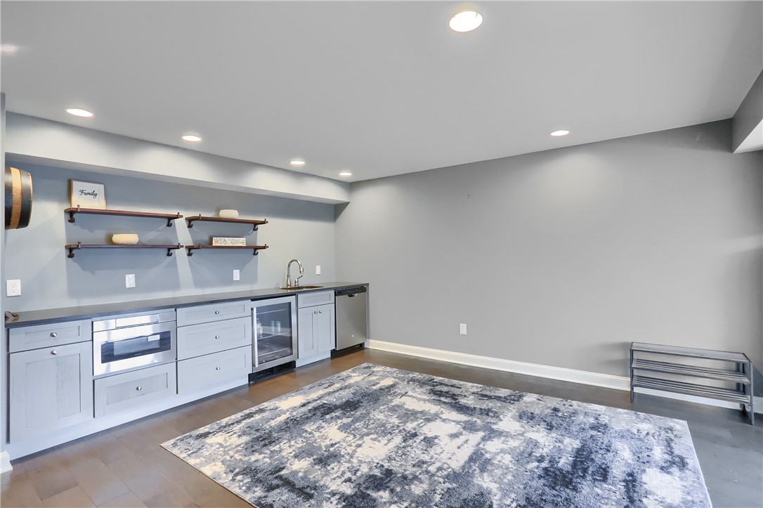 216 Overlook Dr