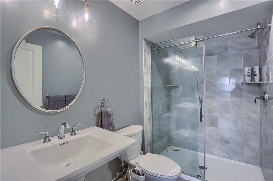 216 Overlook Dr