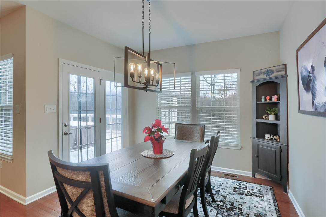 216 Overlook Dr