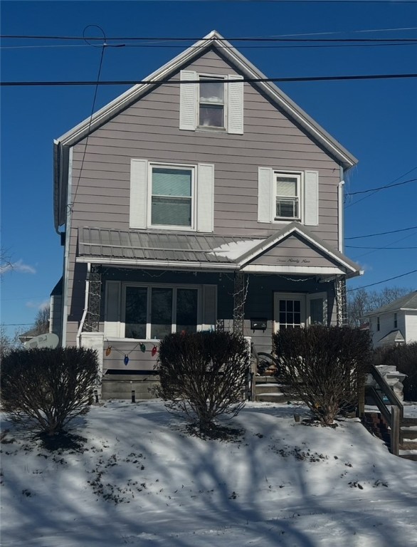 389 Frank St