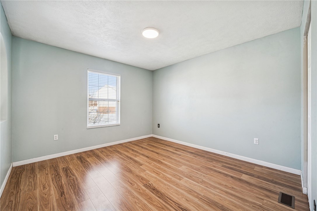 337 Chanticleer Cir
