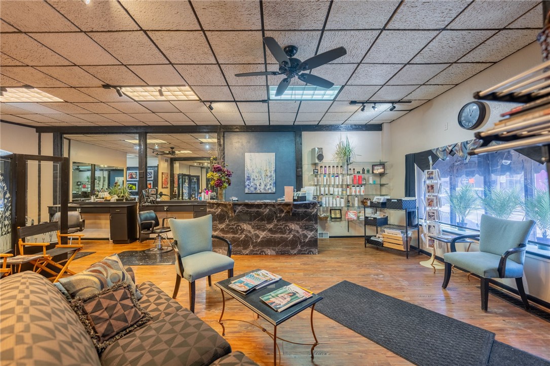 735 Allegheny River Blvd