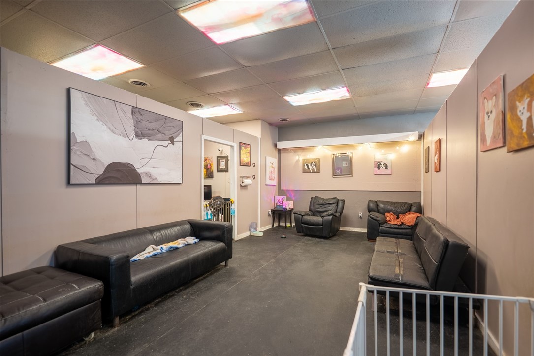 735 Allegheny River Blvd