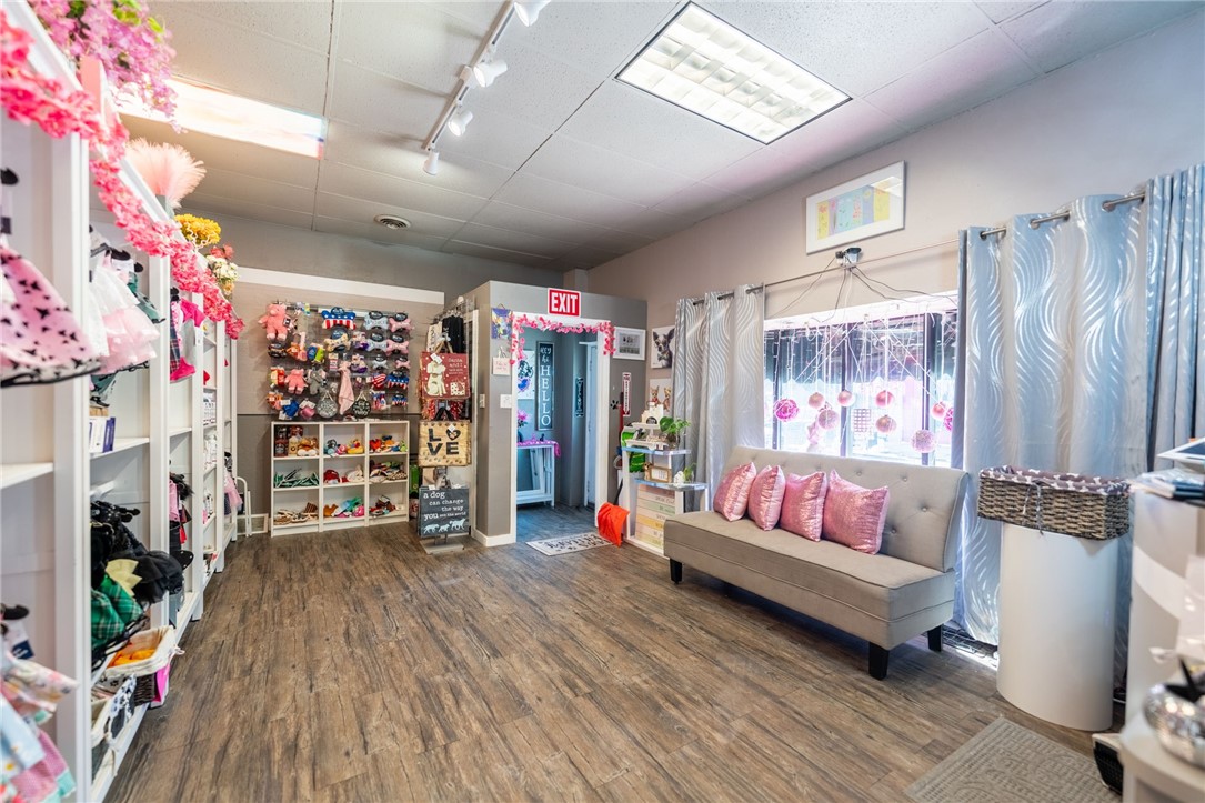 735 Allegheny River Blvd