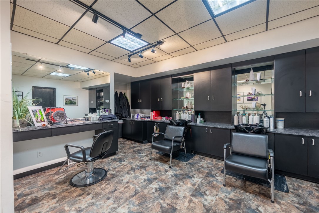735 Allegheny River Blvd